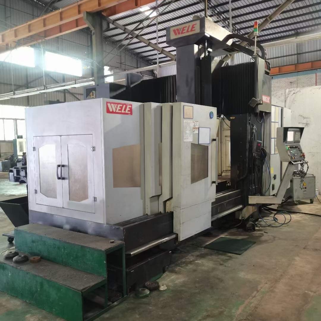 转让二手崴立FG2012龙门加工中心刀库:32把BT50主轴锥度