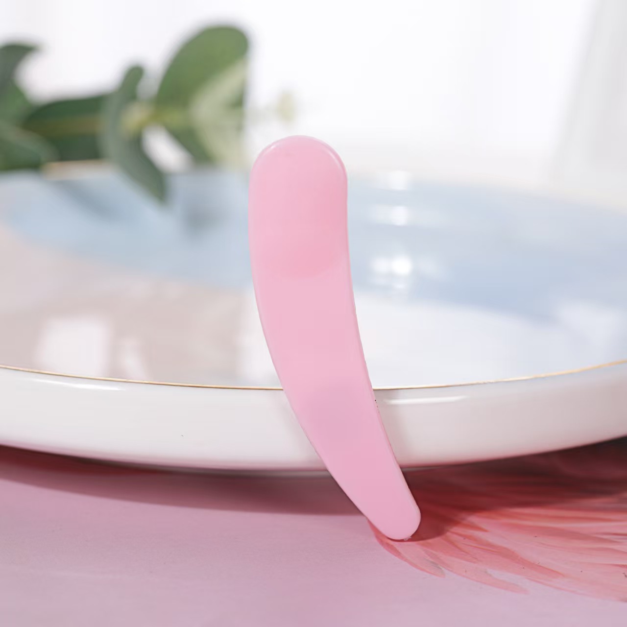 Embalaje cosmético herramienta de embalaje pasta crema cuchara recoger palo Crescent pala crema cuchara pequeña máscara palo cuchara