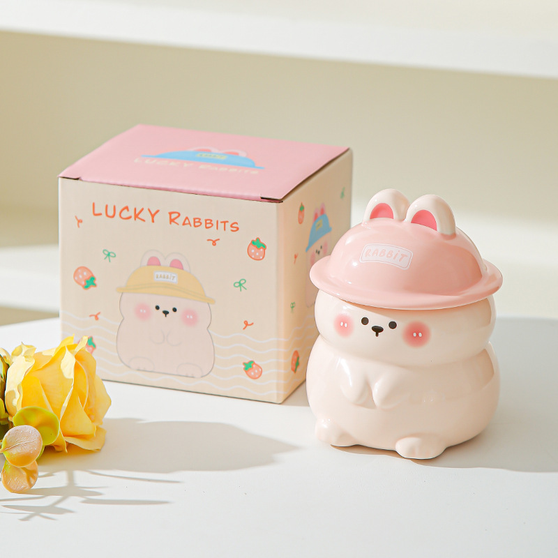 Dibujado a mano encantador conejo tridimensional taza de marca creativa regalo de cumpleaños taza de cerámica de dibujos animados estudiantes con taza de agua cubierta