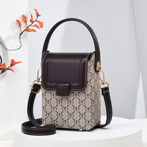 Manufacturer mobile phone bag 2024 new mini versatile vertical portable crossbody bag dropshipping