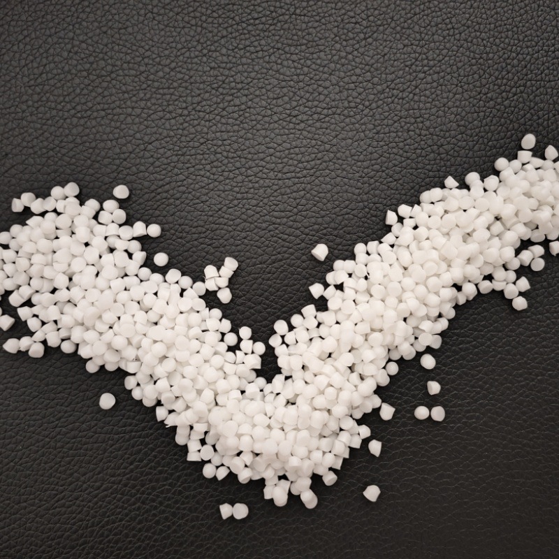 不含邻苯不含双酚符合美国欧洲玩具标准的环保PVC本白颗粒80-85A