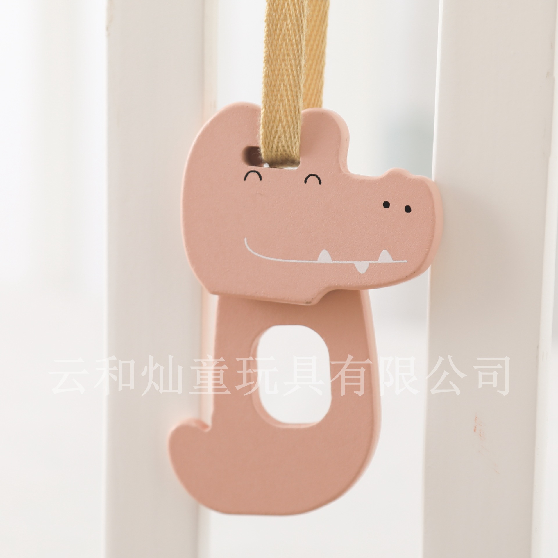 Colgador de cama para niños transfronterizo Forma de animal Colgador de coche de bebé de madera Juguetes Bloques de construcción Bebé para dormir y comodidad Colgador de cama Accesorios