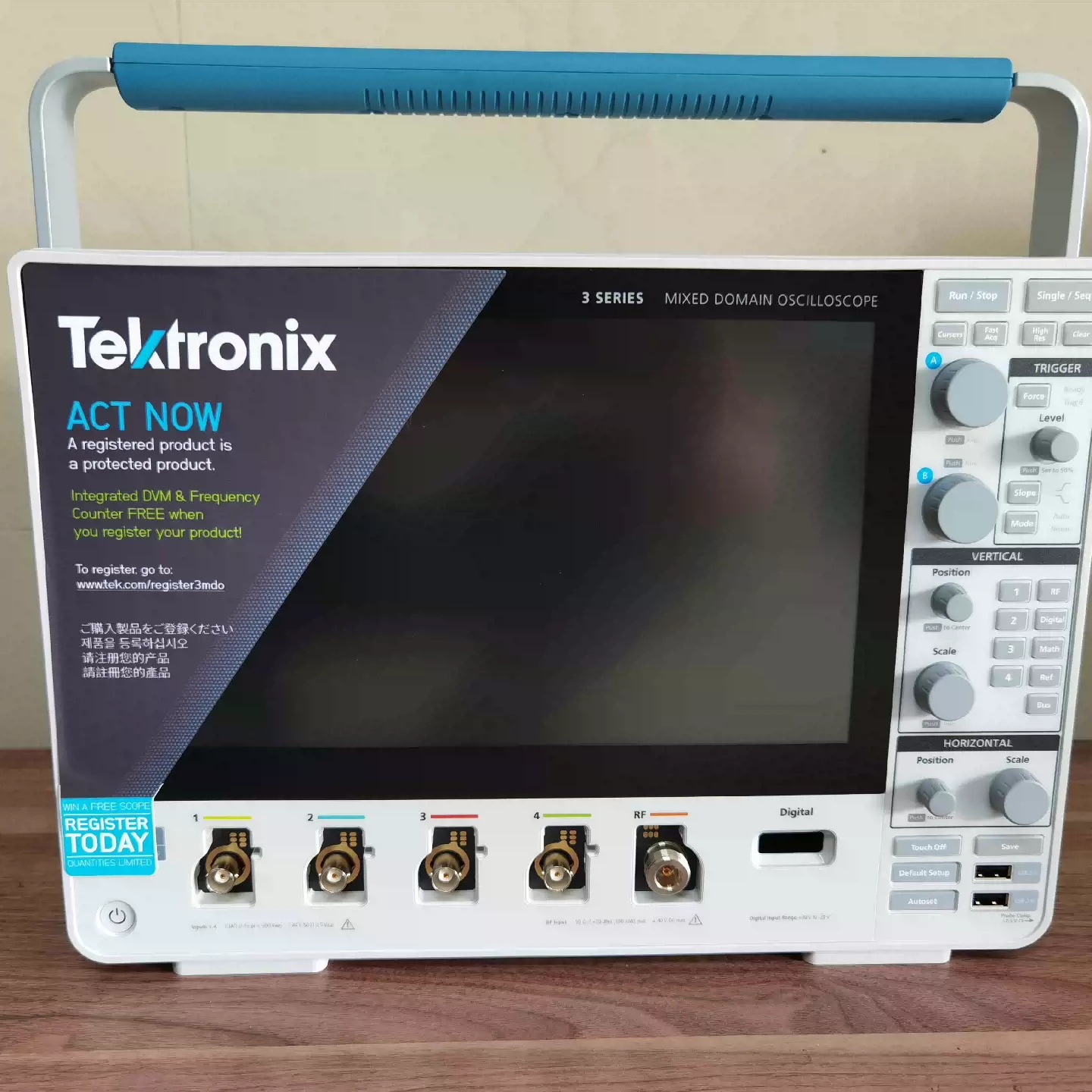 美国正品Tektronix泰克3系列 MDO混合域示波器MDO32/34 3-BW-1000