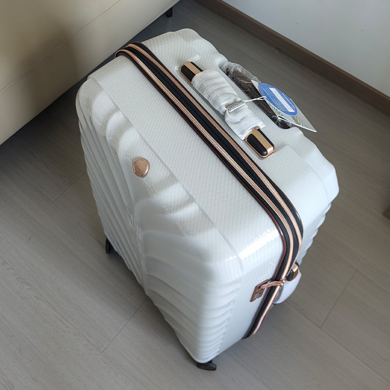 カーボンファイバー スーツケース 20inch のみ重量 1.9 キロ超軽量カーボンファイバー トロリー スーツケース アンチスクラッチ スーツケース 荷物バッグ k