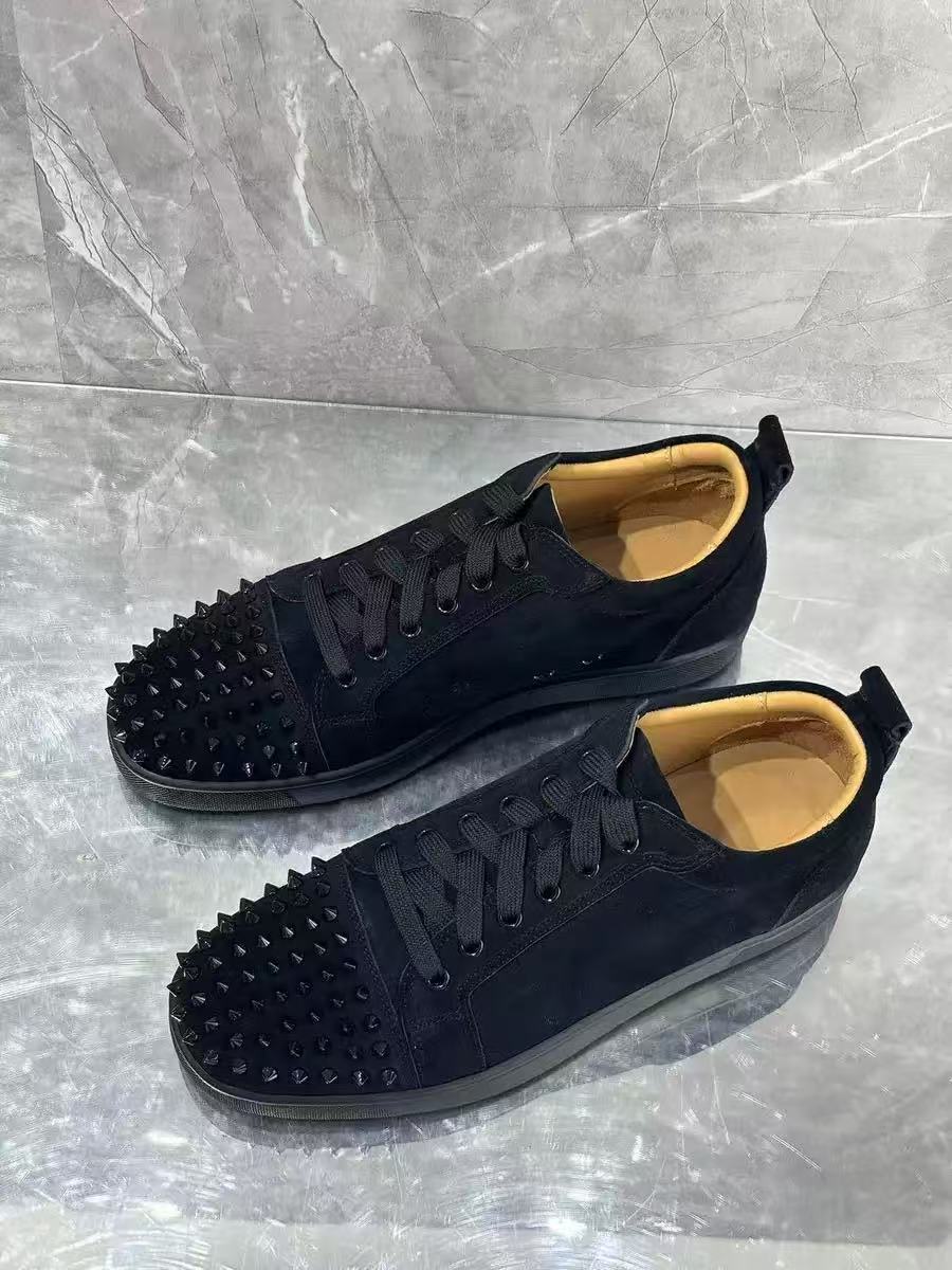 Sneaker aus echtem Leder, neue koreanische Version 2025, vielseitig, flach, zum Schnüren, lässig, trendig, europäischer und amerikanischer Stil, Herren_voghion.com