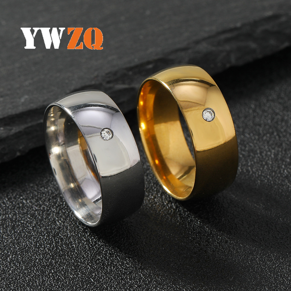 Anillo de acero de titanio de moda europea y americana no se desvanece 8mm bolas internas y externas con un anillo de diamante joyas de acero inoxidable