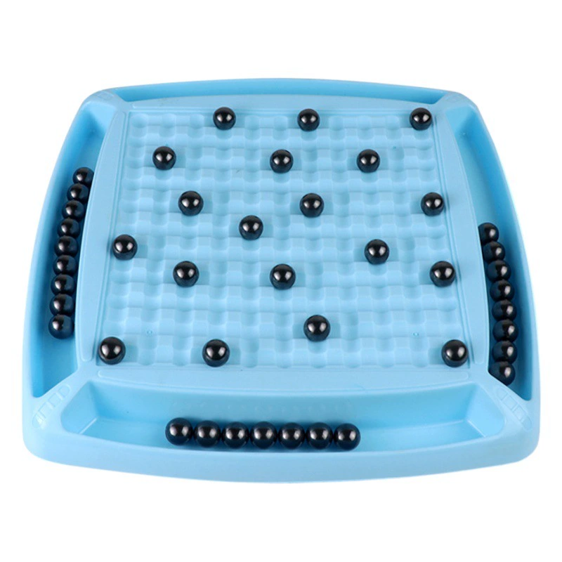 Трансграничные забавные магнитные эффекты для военных шахмат