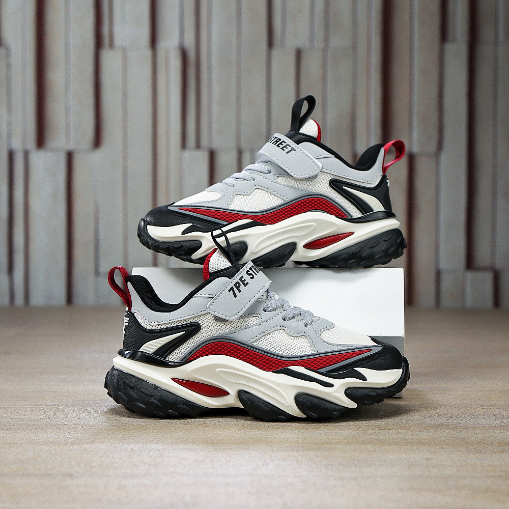 Fashionable breathable children's sneakers for boys