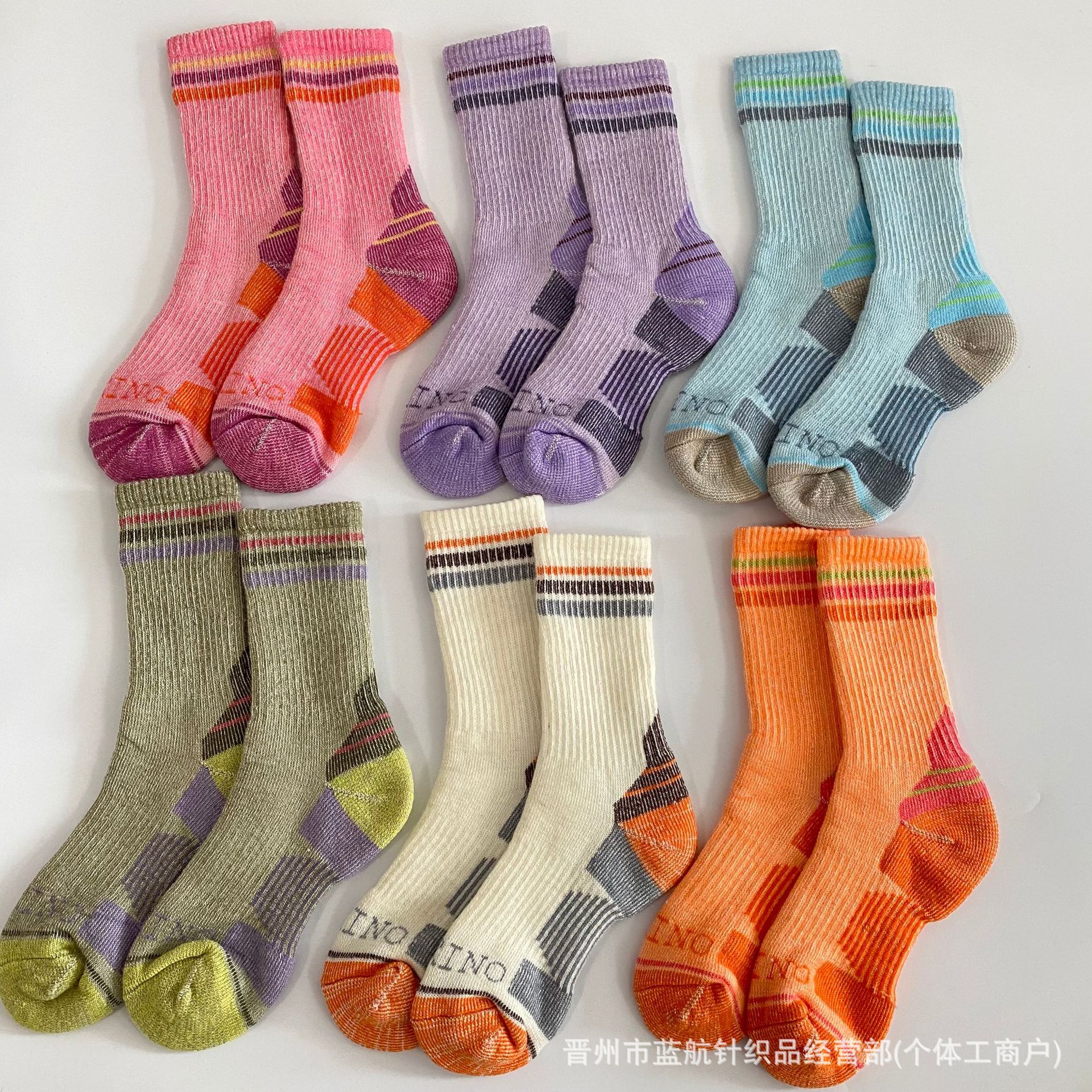 80% Family Merino Wool Mountaineering Hiking Skiing Outdoor Sports Mid-Calf Warm Quick-Drying Terry Socks