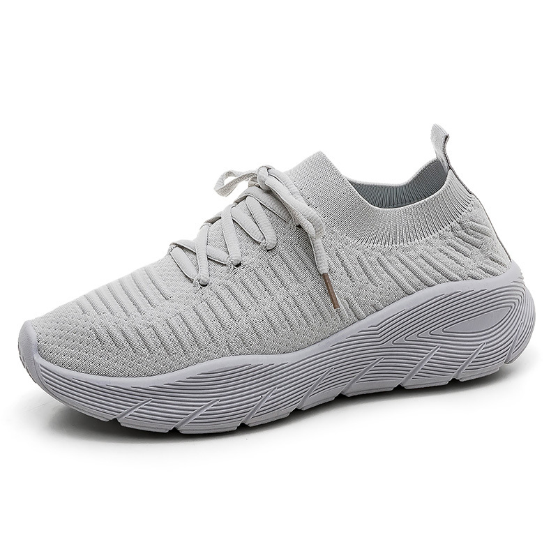 Zapatos de tejido volador de primavera y verano, zapatos casuales deportivos para correr, hombres y mujeres transpirables, calcetines bajos, zapatos transfronterizos F8858