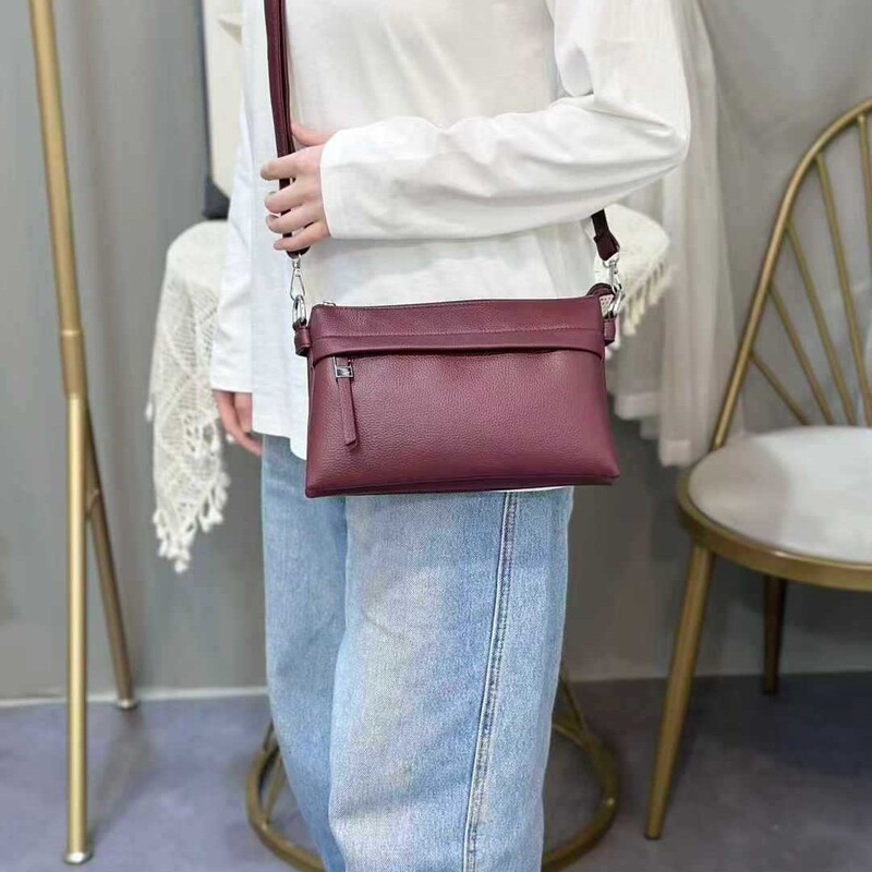 Yagleshi Middle-Aged Mother Bag 2025 New Fashion Versatile Handbag Multi-Compartment Soft Leather Shoulder Crossbody Bag