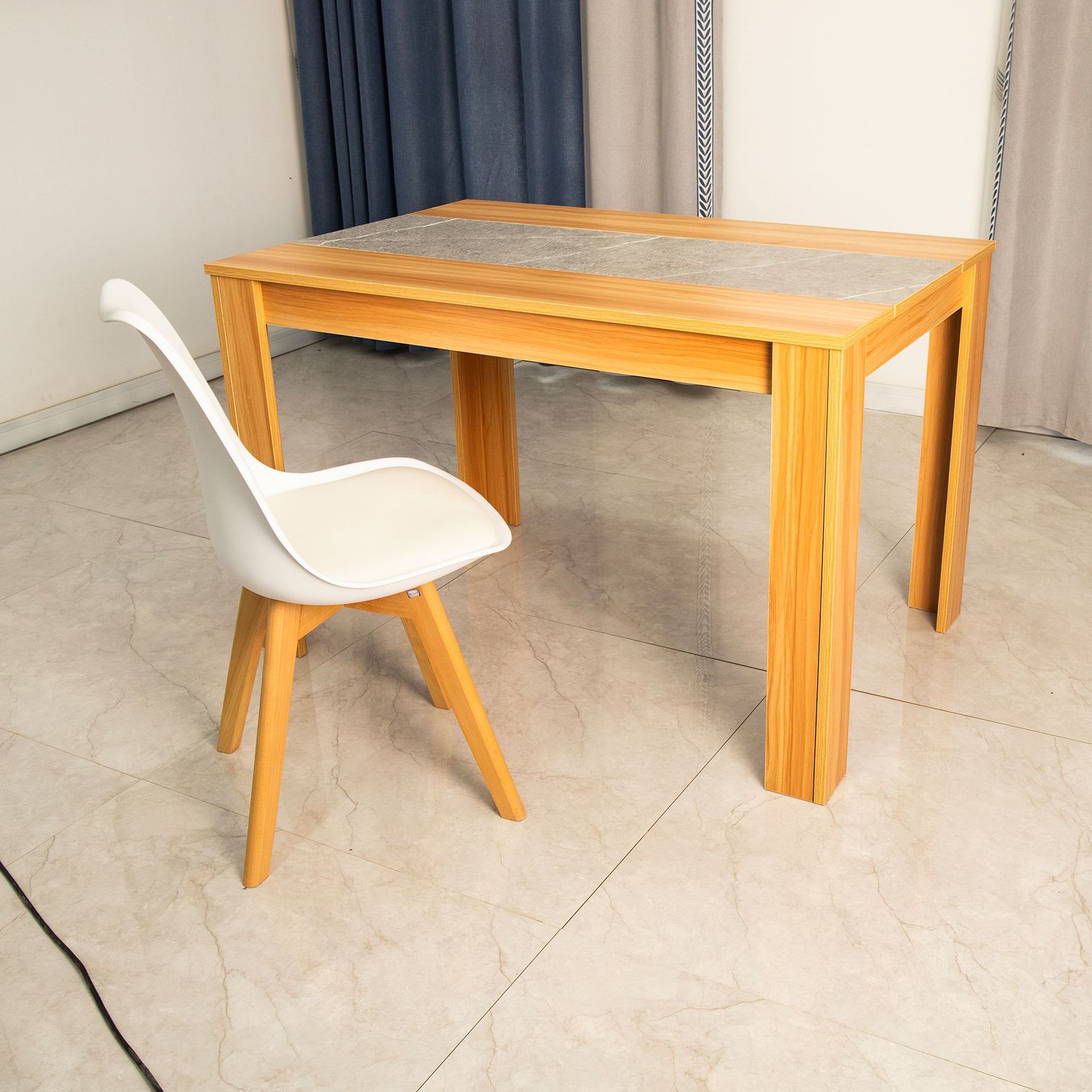 Mesa de comedor de madera amazon mesa de comedor de madera maciza pequeña casa mesa de comedor para 4 personas simple