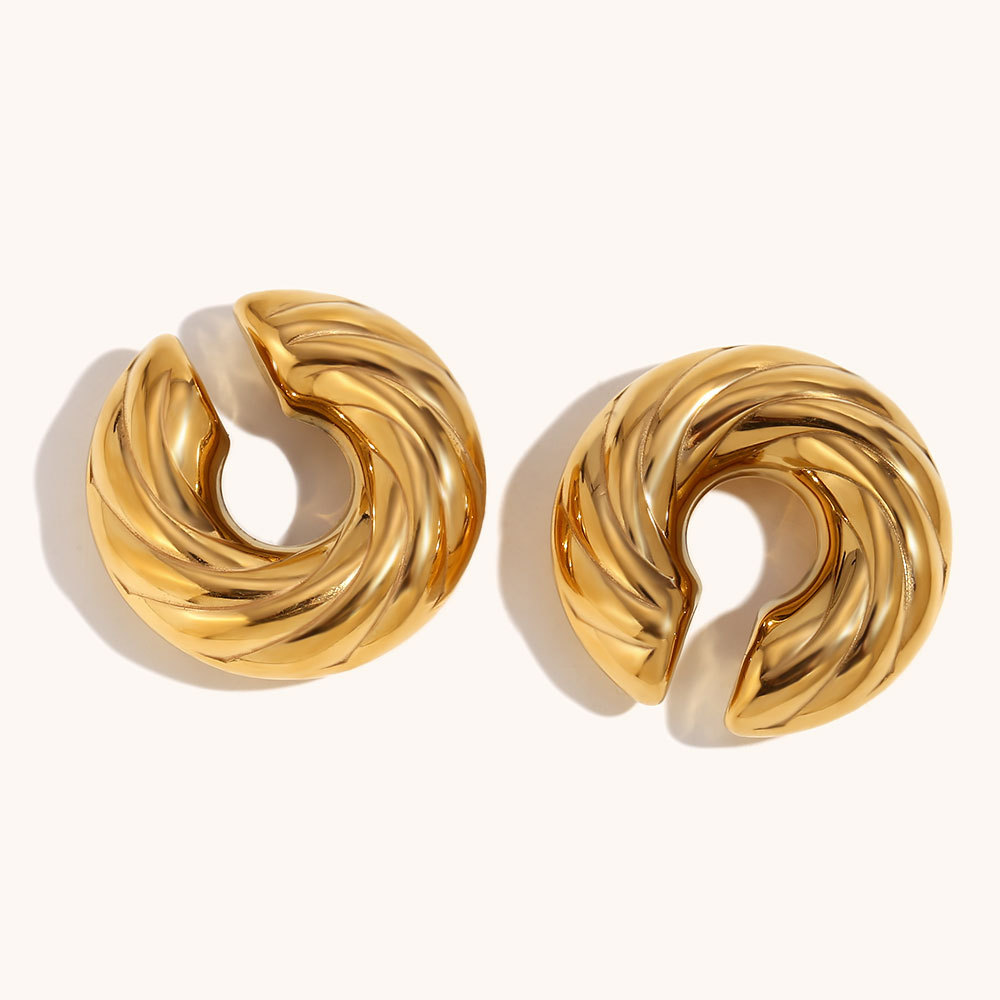 17g Weight PVD Coated Real Gold Plated Solid Color Stainless Steel Simple Style Waterproof Non Tarnish Ear Cuffs