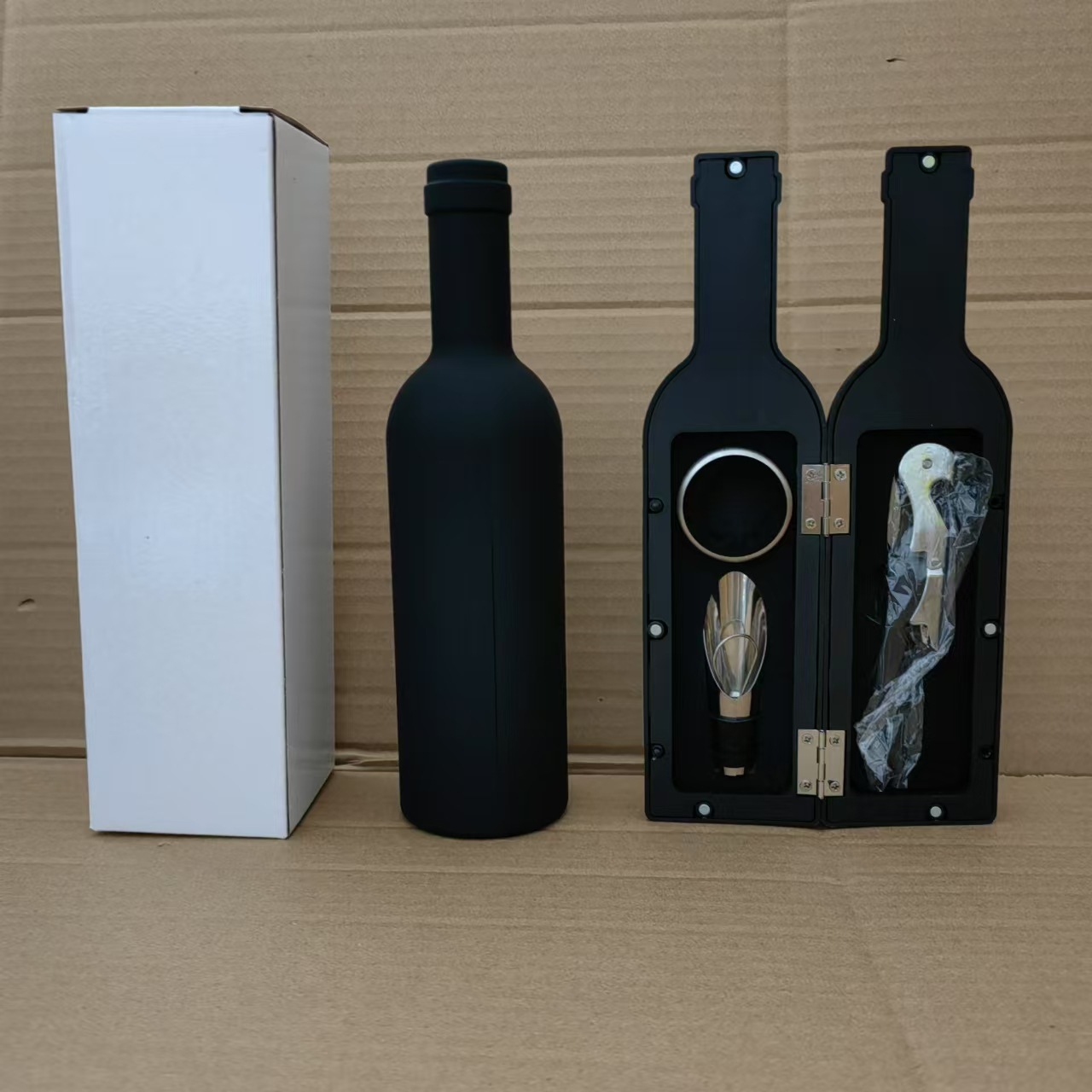 9-6白盒全黑3件套海马