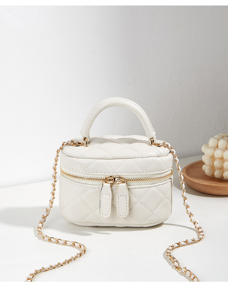 Borsa a tracolla mini trapuntata alla moda con catena_voghion.com