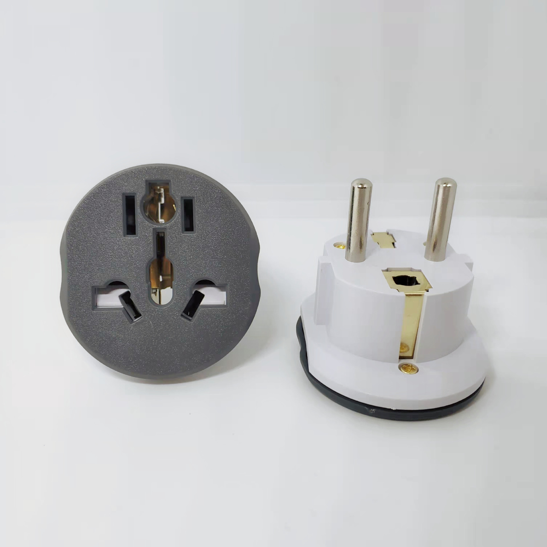 WN-18大电流16A美规英标转韩规法规欧标纯铜接地德标转换插头