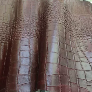 定制红棕色鳄鱼纹头层牛皮鞋包皮革亮面鳄鱼纹牛皮