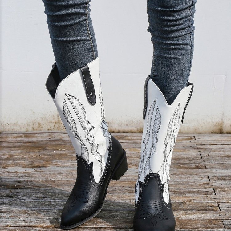 Western pointy embroidery vintage boots_voghion.com