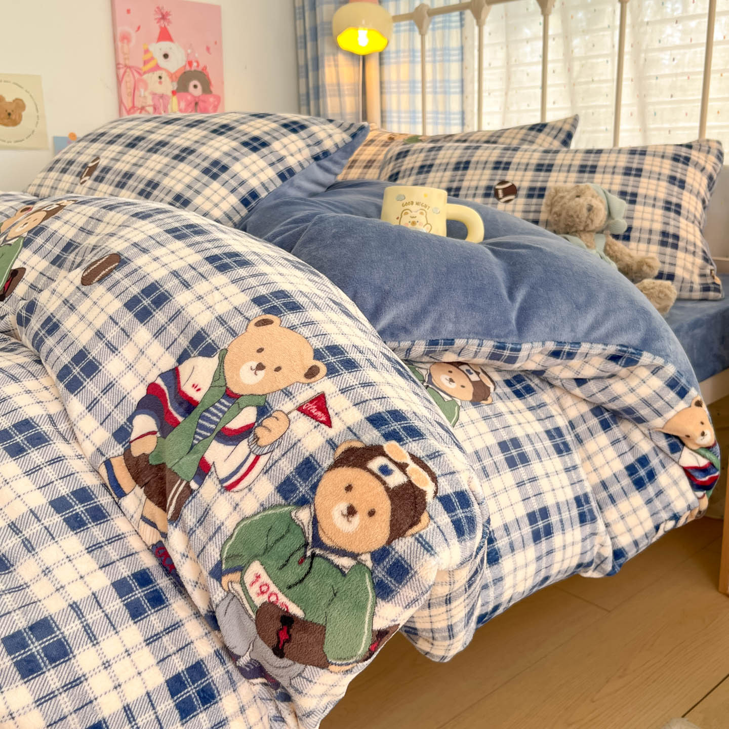 Añadir una pequeña cama de lana de leche fresca de cuatro piezas de lana de coral de brida de invierno para aumentar la sopa de cama cálida cubierta de cama