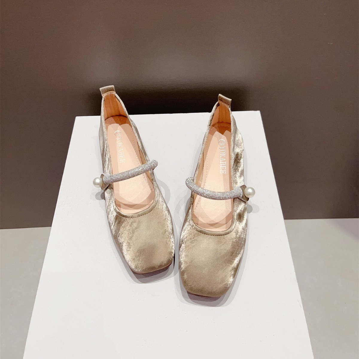 French Silks and Satins Style Single Shoes for Women with Skirts, Beautiful Low-Heeled Ballet Shoes with Buckles and Rhinestone Thick-Heeled Mary Jane Shoes