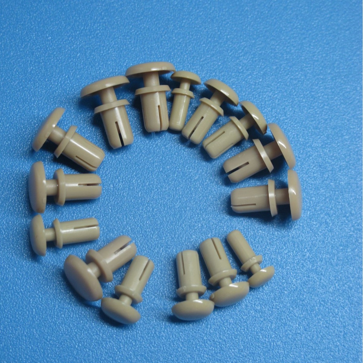 PA46尼龙塑胶铆钉,耐热铆钉,高温铆钉GRHR系列,工作温度125度