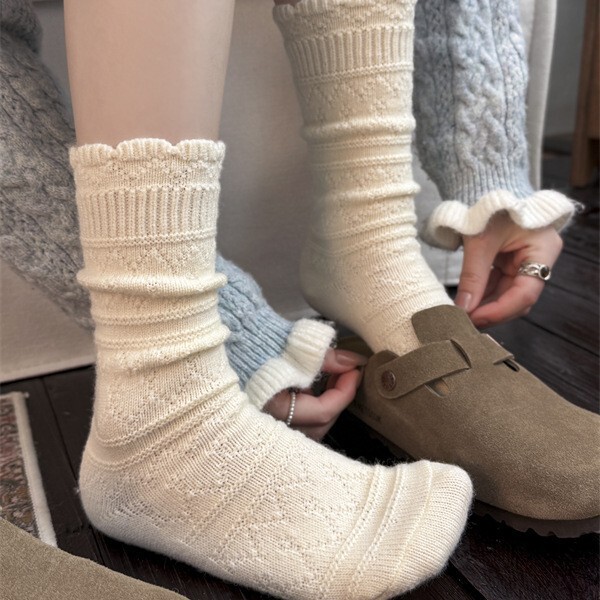 Thickened Japanese-Style Retro Hollow-Out Wool Mid-Calf Socks for Women, Mid-Calf Slouch Socks, Autumn and Winter Warm Socks to Pair with Boots Thickened Japanese-Style Retro Hollow-Out Wool Mid-Calf Socks for Women, Mid-Calf Slouch Socks, Autumn and Winter Warm Socks to Pair with Boots