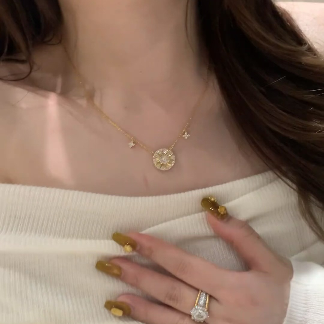 Minimalist Layered Necklace For Women With Delicate Chains_voghion.com