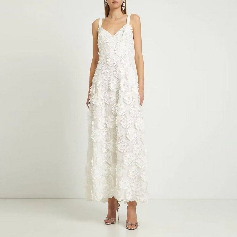 XXL party dress white cotton dress 2023 new heavy-duty plate Flower backless strap dress