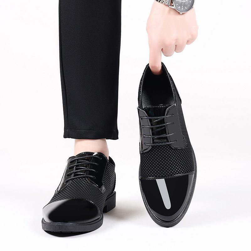 Zapatos de cuero transfronterizos nuevos hombres ropa formal de negocios casual primavera y otoño hombres transpirables estilo coreano británico zapatos de boda de novio con punta puntiaguda