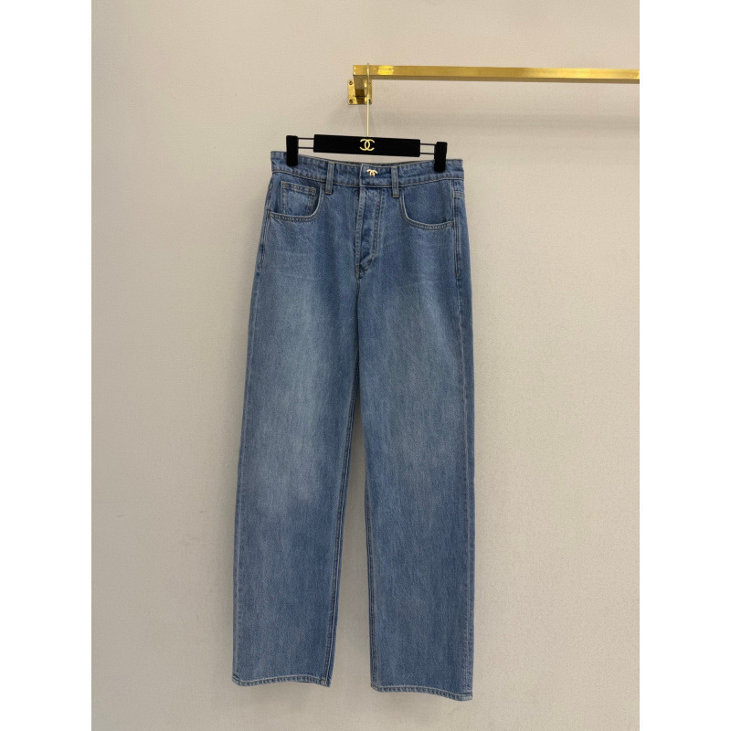 Hollister American Street Style Logo Lightweight Straight-Leg Jeans 26 Summer New Style N Outfit 331-6198 Hollister American Street Style Logo Lightweight Straight-Leg Jeans 26 Summer New Style N Outfit 331-6198