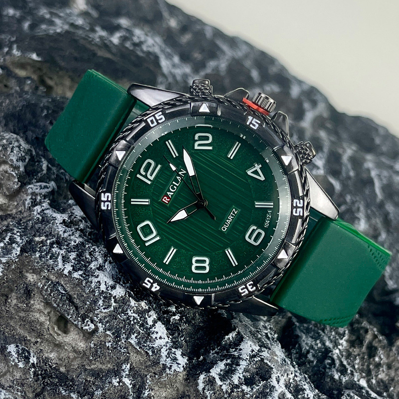 Hot Selling Fashion Cool Men Watch Sports Silicone Watch Men's Quartz Watch_voghion.com