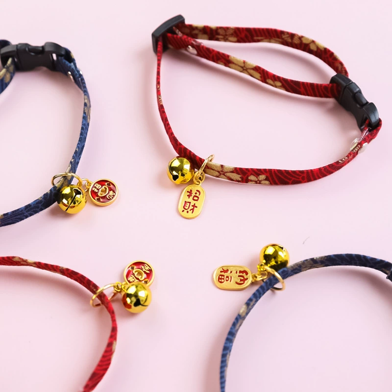 Кошачий ошейник колокольчик Аксессуары Домашние животные котенки собачьи ожерелья безопасности пряжки шеи украшения мультфильм милый удача