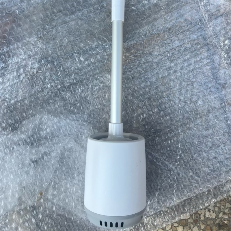 Toilet brush with base