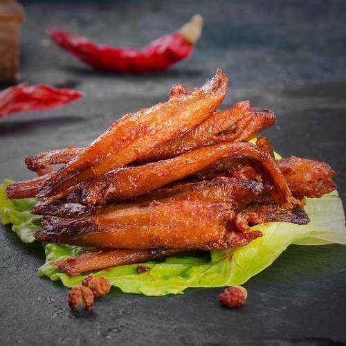 Spicy fish skin, saltwater fish, sardine, casual seafood, office snacks, snacks, ready-to-eat fish skin, small package