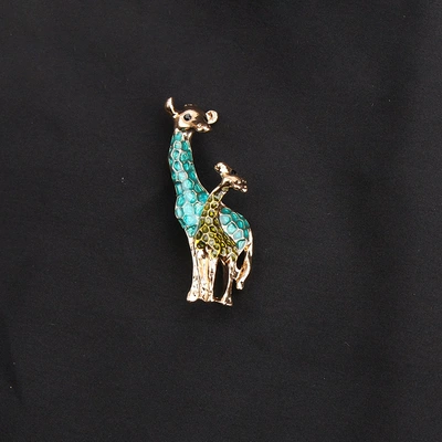 Yaxa sancaqları: Animal Brooch, Diamond-Encrusted Enamel Pin - b2-3-5134