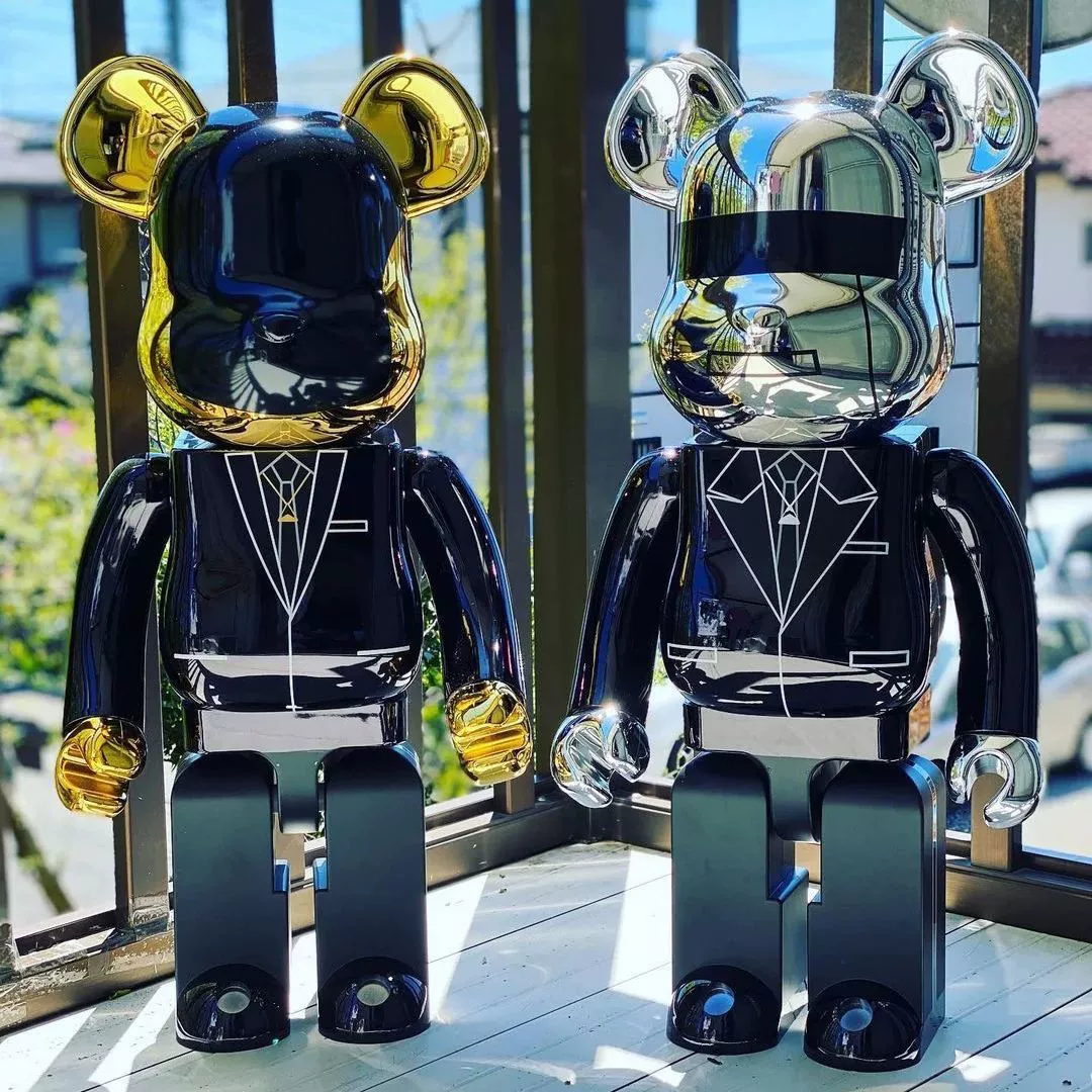 Bearbrick Violent Bear 1000%Plating Tide Playing Bear Hand -Office Toys Home Locker Ladder Van Gogh Qianqiu