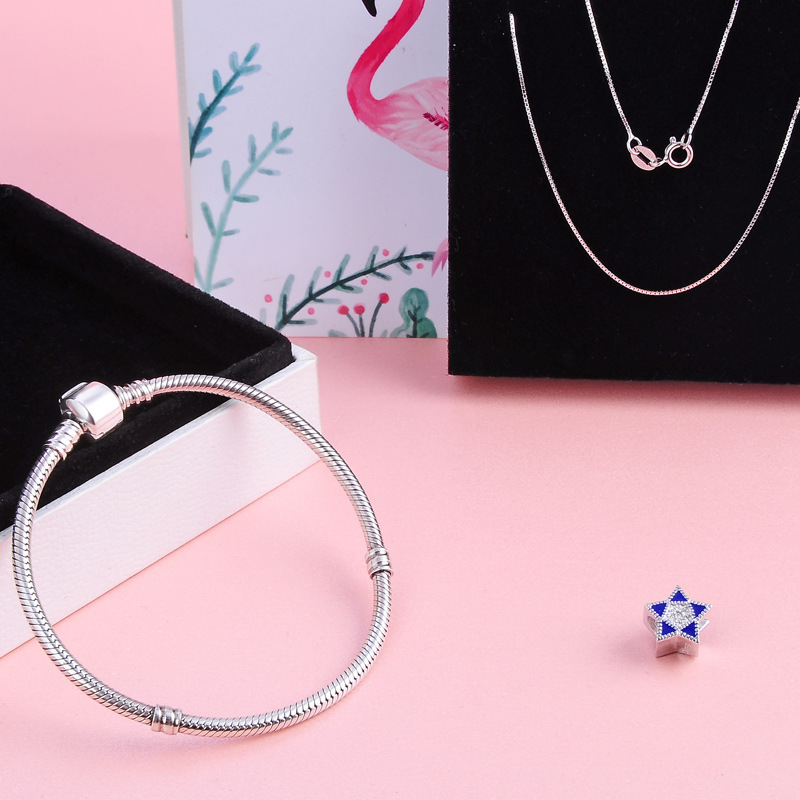 Japón y Corea del Sur pequeña fragancia de moda joyas de cuentas s925 plata pentagonal colgante accesorios de moda femeninos