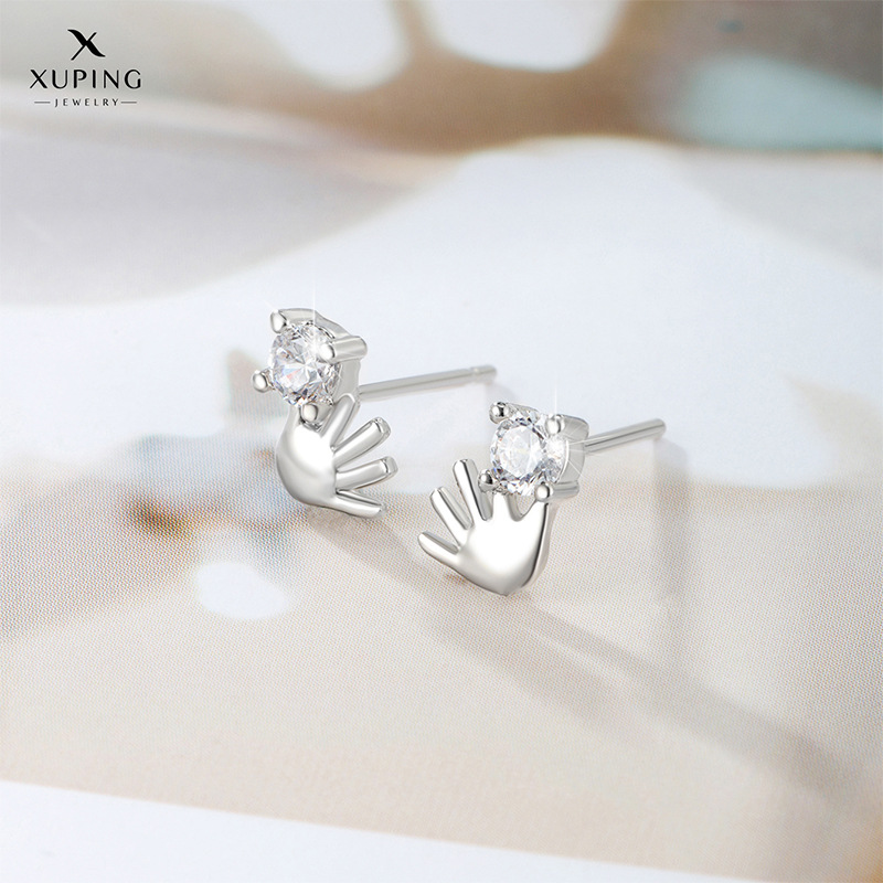 Xuming joyería Divertido Creativo dedo con incrustaciones de circonio diseño del oído espárragos las mujeres simple nicho moda pendientes lindos al por mayor