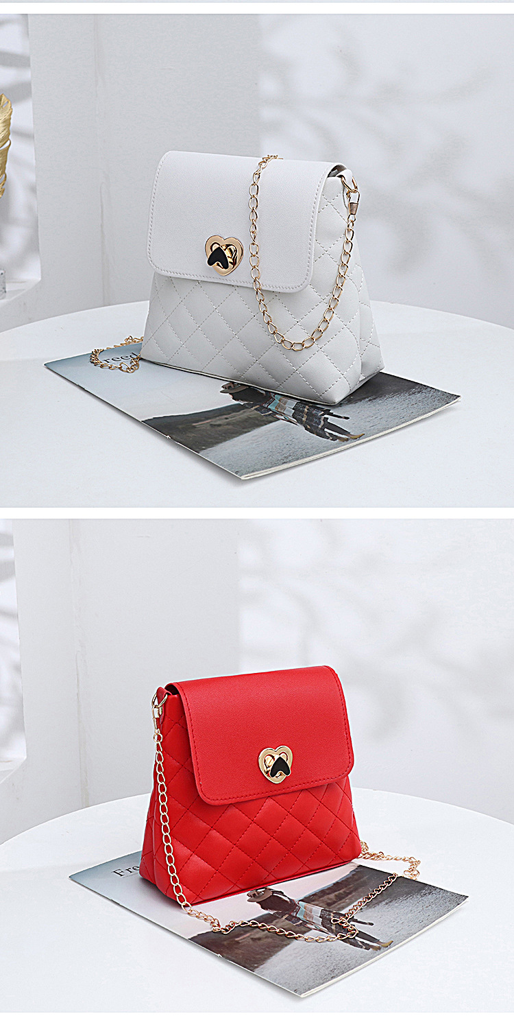 Fashion Heart Shape Lingge Square Buckle Square Bag display picture 2