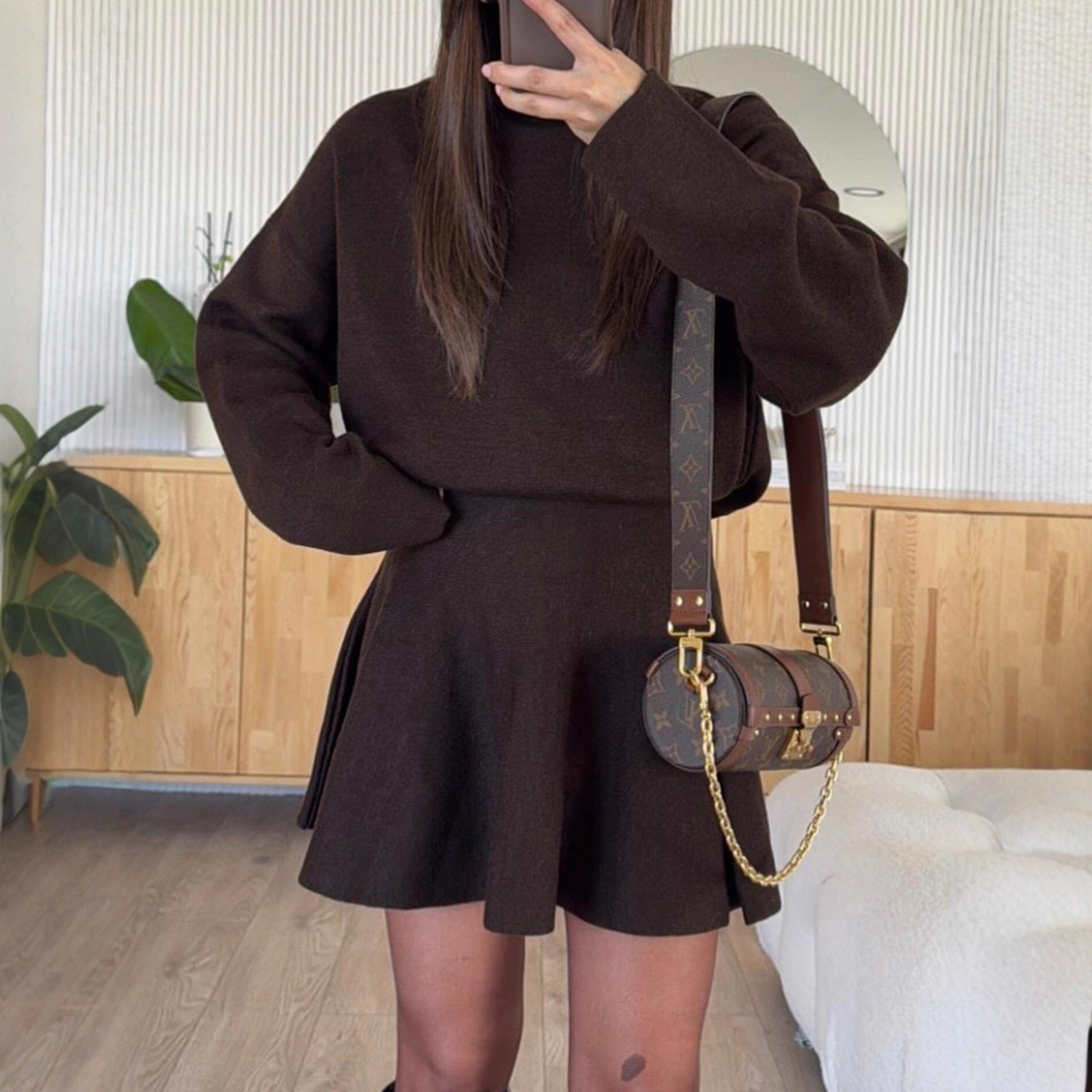 2025 New style of European and American casual vacation sweaters, long sleeves, short skirts, dresses, women's clothing, autumn and winter, Amazon fur collar