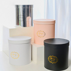 情人節圓形套三抱抱桶花桶花盒氣球花桶鮮花花束鏡面包裝盒草莓熊