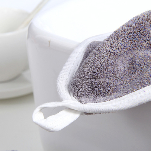 In-stock coral fleece Japanese-style square towels—infant and baby saliva towels, small face-washing towels, absorbent hand towels, bath towels.