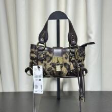 �W�tͬ��r�аٴ�С����ײɫ�C܇ƴ���OӋ����μ����