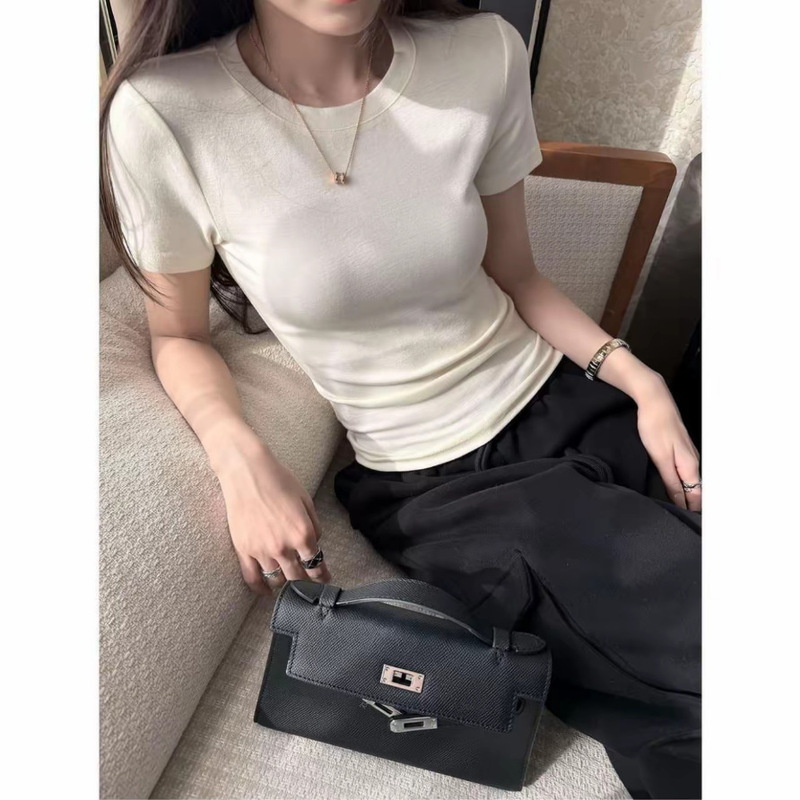 2026 Summer New Style Round Neck Slim-Fit Short-Sleeve T-Shirt for Women, Slimming and Versatile Basic Top, Available in Multiple Colors