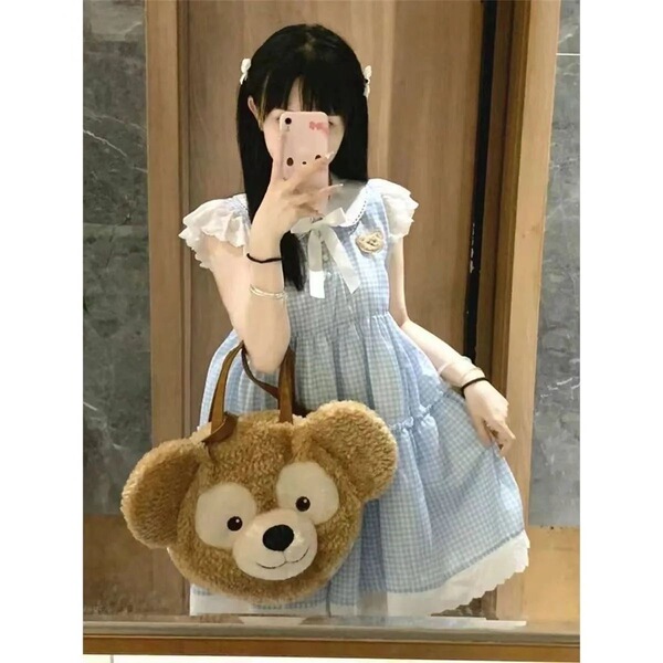 Fresh dress with sleeves sleevless