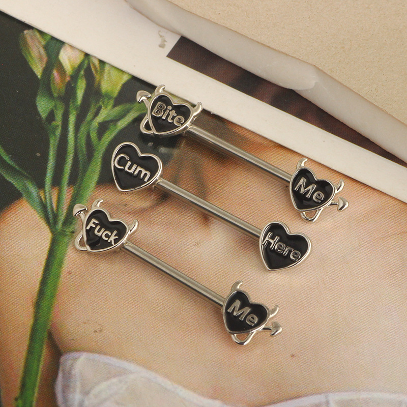 16G labret stud size and finish detail