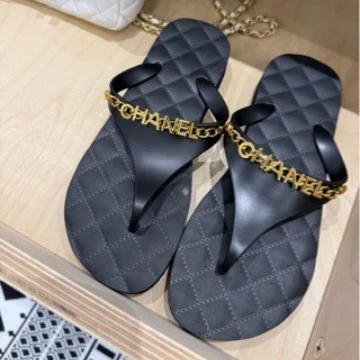 Beach summer flip flops, sandals, Chanel style
