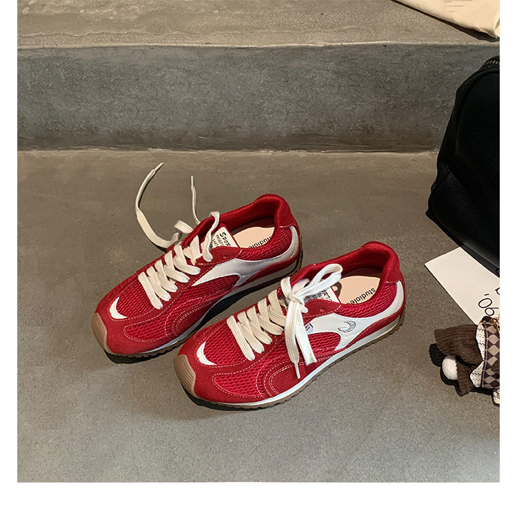 Giày sneaker nữ da bò lưới thân thấp dây buộc gót ẩn 6 cm — Đen (Gót ẩn 6CM) - Còn hàng, Đỏ (Gót ẩn 6CM) - Còn hàng chi tiết 37
