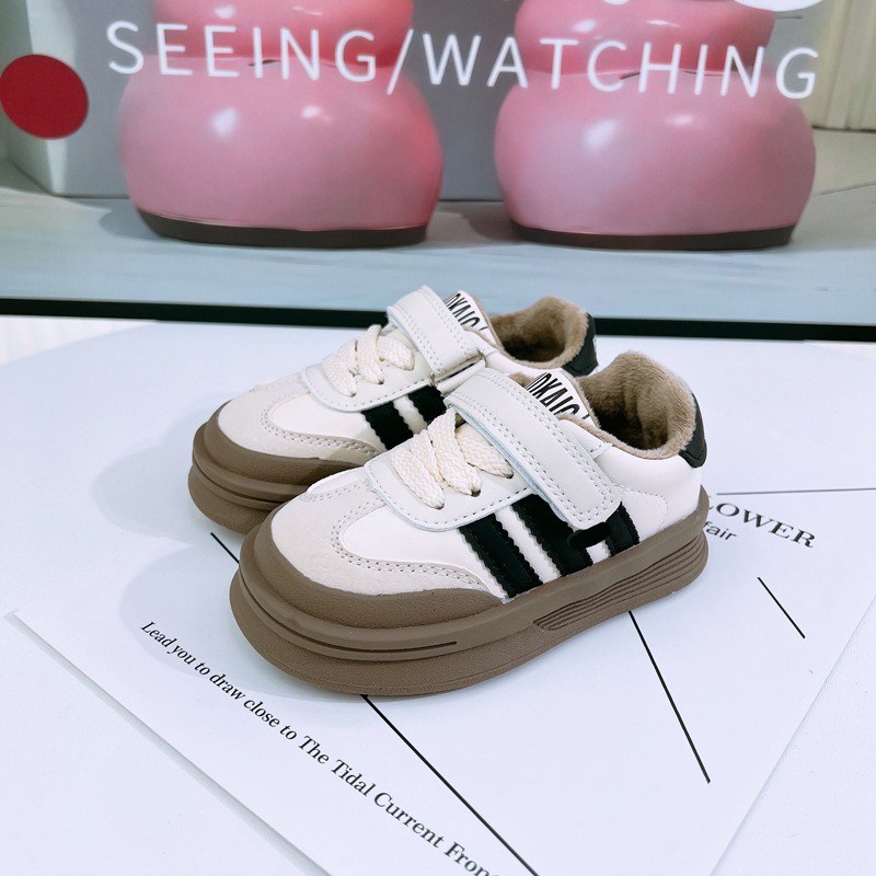 Tavola per bambini taglio basso, scarpe sportive per ragazze nuove autunno e inverno 2023, due suole morbide in cotone,_voghion.com