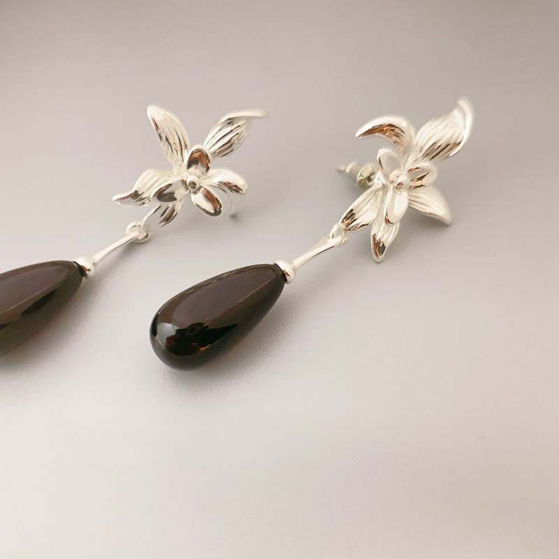 中式復古鑲嵌黑珠個性小花造型氣質百搭高級感925銀針耳釘女批發